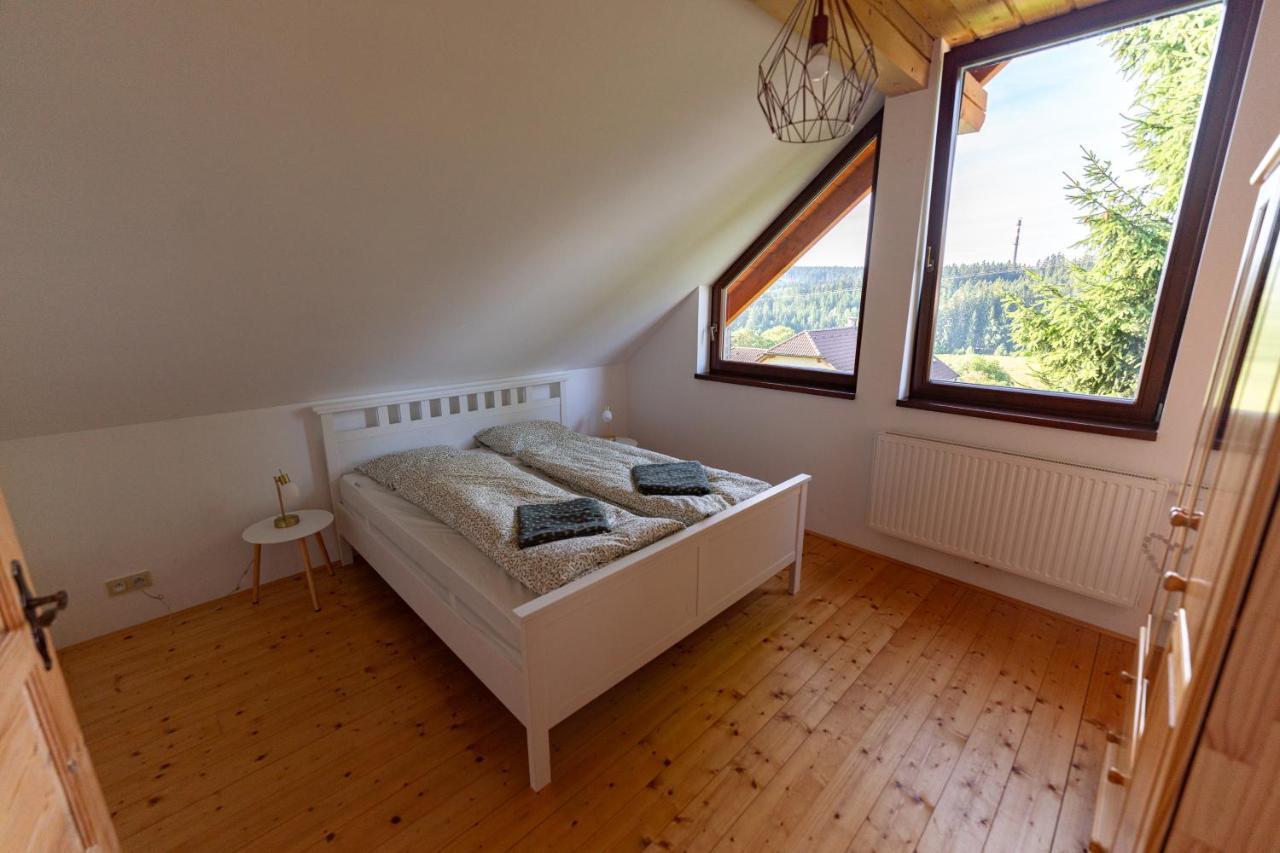 Villa Moderni Sumavska Roubenka S Vyhledem Na Boubin à Vimperk Extérieur photo